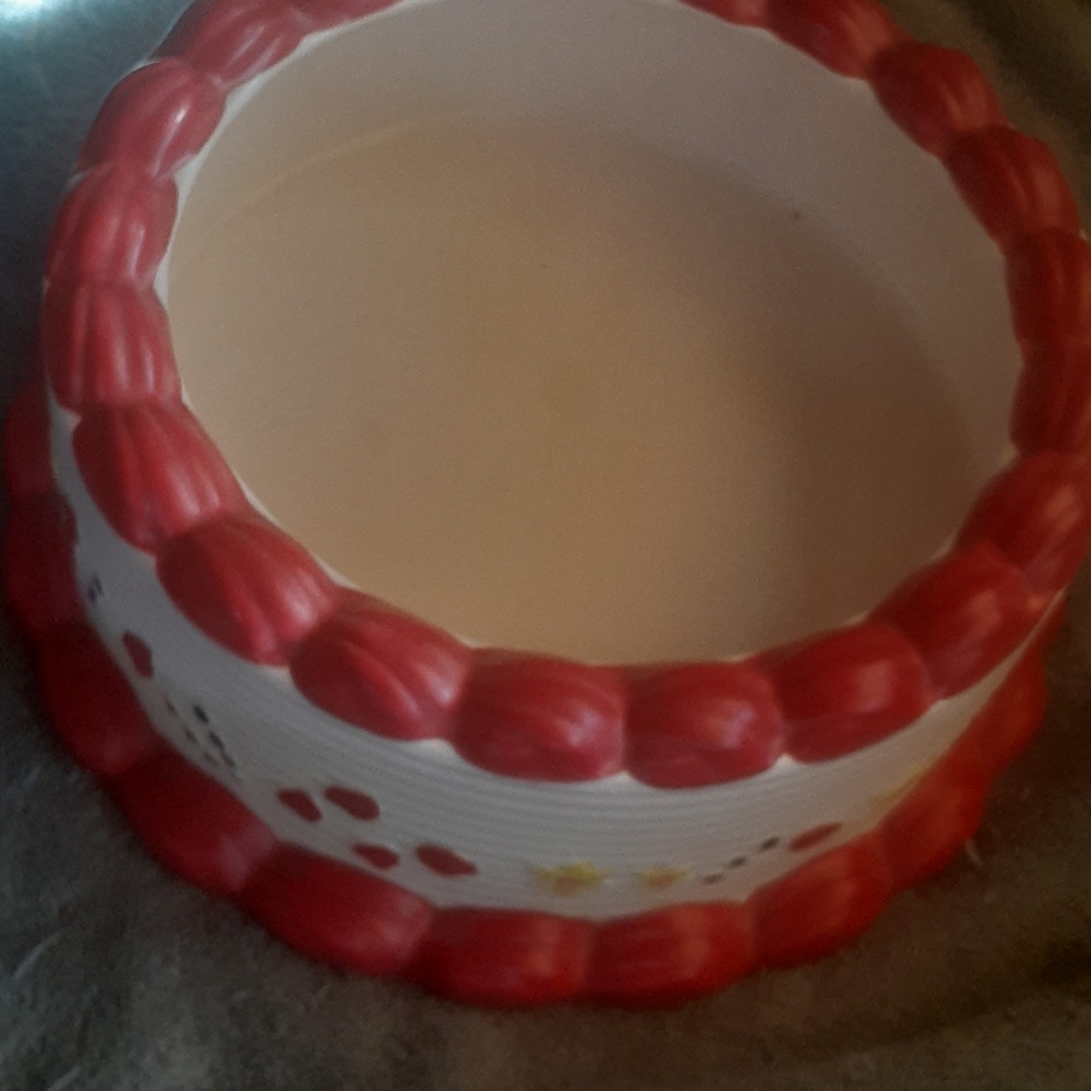 ceramic cake from edible arrangements